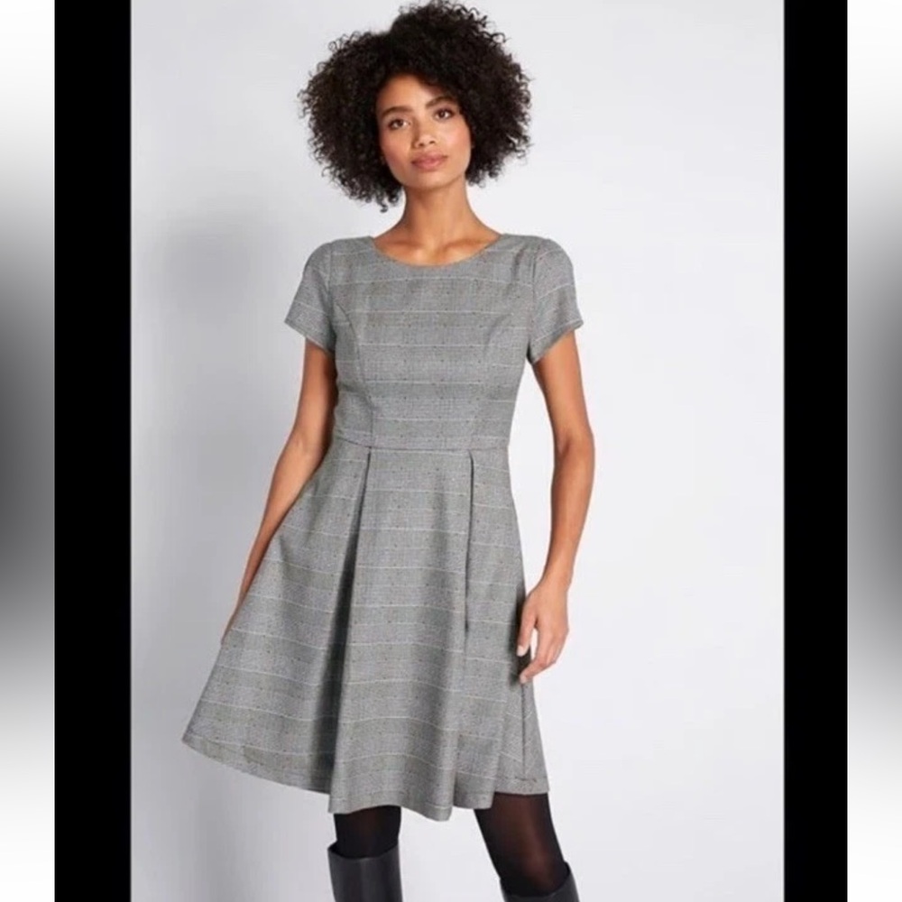 ModCloth Special Delivery A-Line dress grey plaid knit cap sleeve side pockets